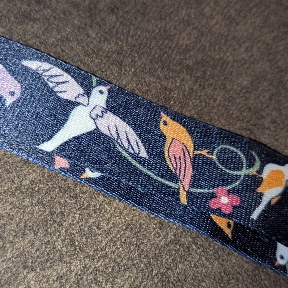Vera Bradley French Ditsy Wide Lanyard Navy Blue Bird Floral ID Key Holder NEW